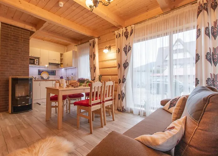 Pod Jemiola בקתה *